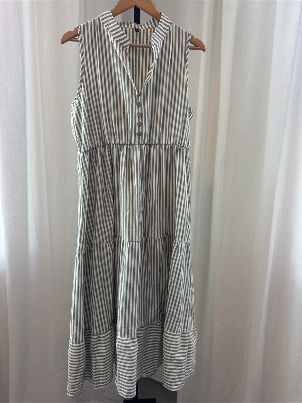 Oasis Sleeveless Striped Tiered Maxi Dress - Gray & White